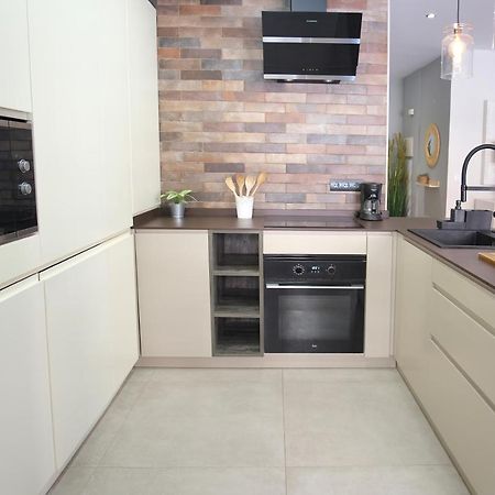 Appartement Lujoso Hogar Cerca Del Casco Antiguo De La Ciudad à Valence Extérieur photo