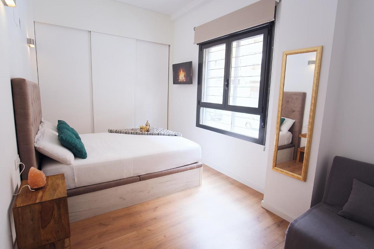 Appartement Lujoso Hogar Cerca Del Casco Antiguo De La Ciudad à Valence Extérieur photo