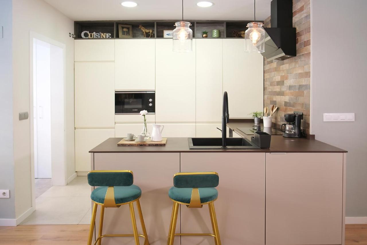 Appartement Lujoso Hogar Cerca Del Casco Antiguo De La Ciudad à Valence Extérieur photo