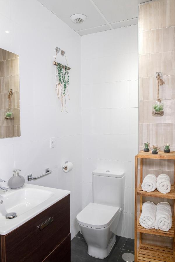 Appartement Lujoso Hogar Cerca Del Casco Antiguo De La Ciudad à Valence Extérieur photo