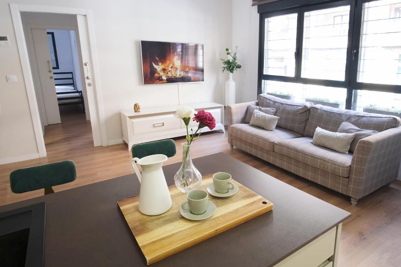Appartement Lujoso Hogar Cerca Del Casco Antiguo De La Ciudad à Valence Extérieur photo